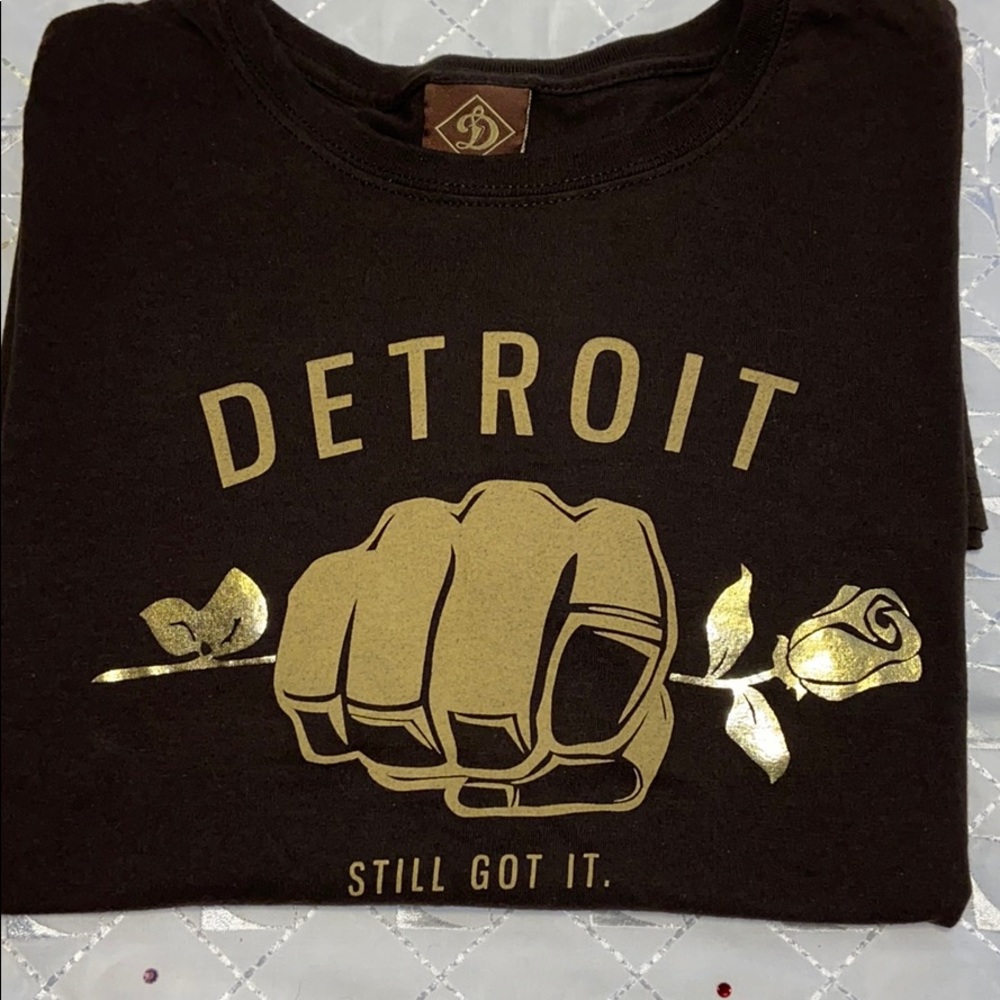 Detroit brown T-shirt